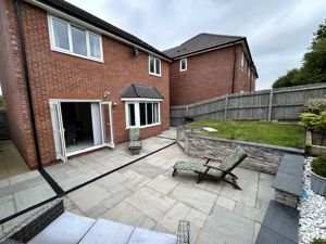 Photo 27- click for photo gallery